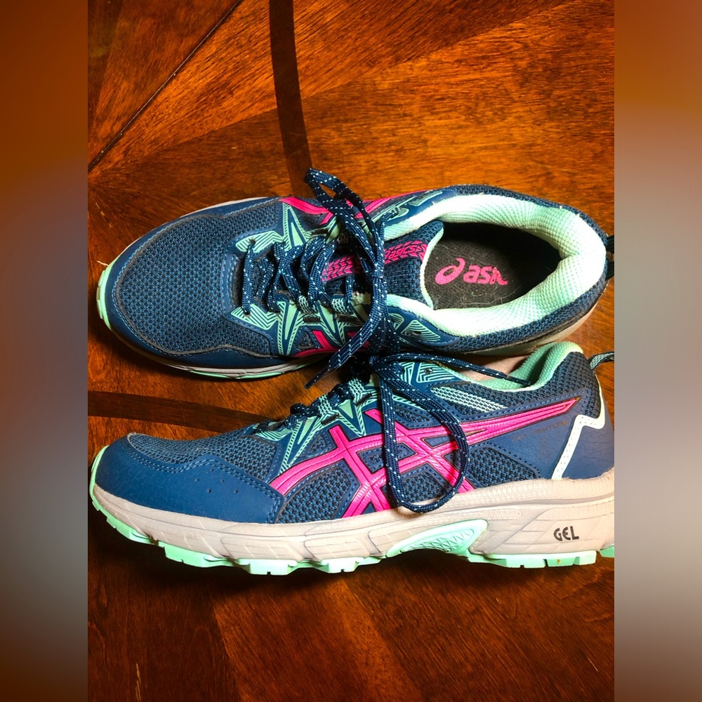 Asics Gel Venture 8 Trail Running Shoes women’s size 9 Blue & Pink